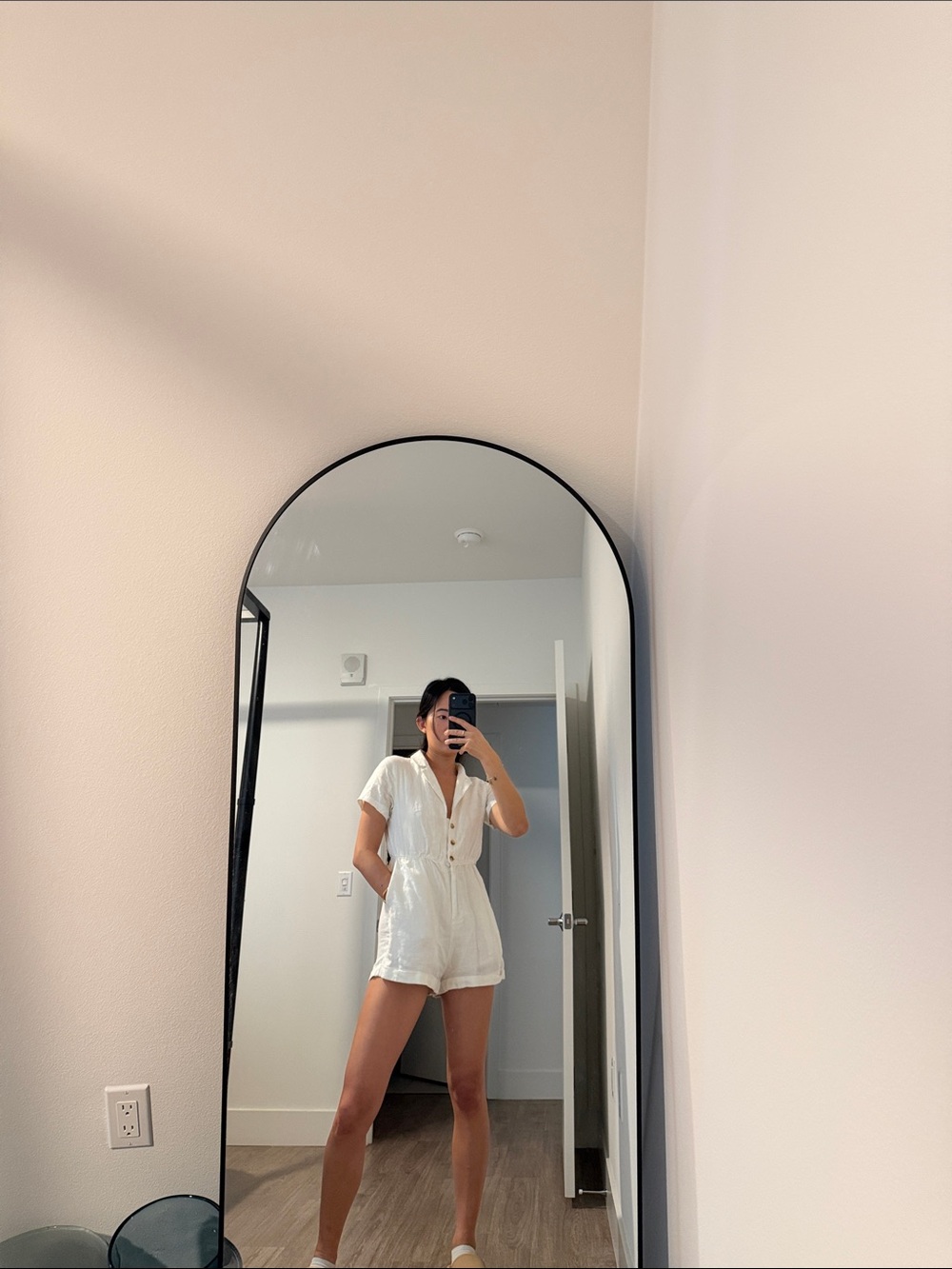 LF Stores SEEK Jumpsuit - Picture 12 of 12